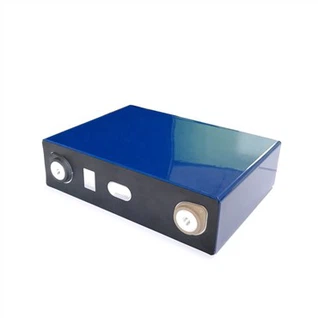 סוללת פוספט ברזל ליתיום ברזל פריזמטית תאי Lifepo4 3.2V 200Ah