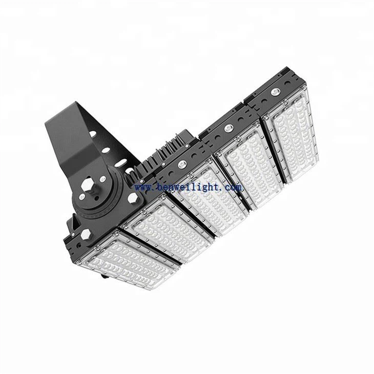 אור הצפה 400W באצטדיון קריקט