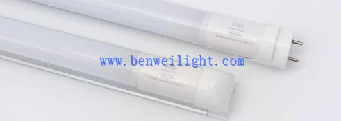 אור מוסך לד מעוות